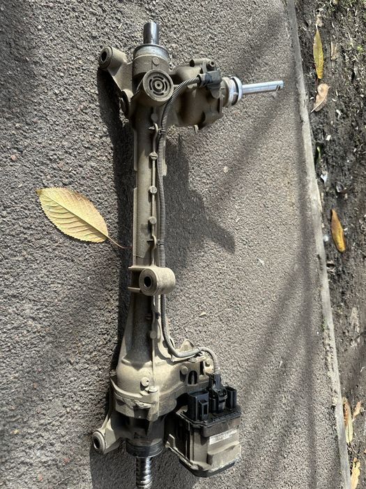 Кермова рейка Ford Escape 2015 року