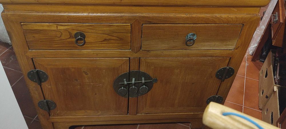 Móvel em bambu antigo