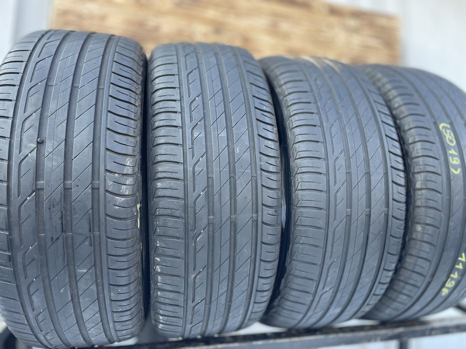 Літні шини 215/55 r17 Bridgestone комплект