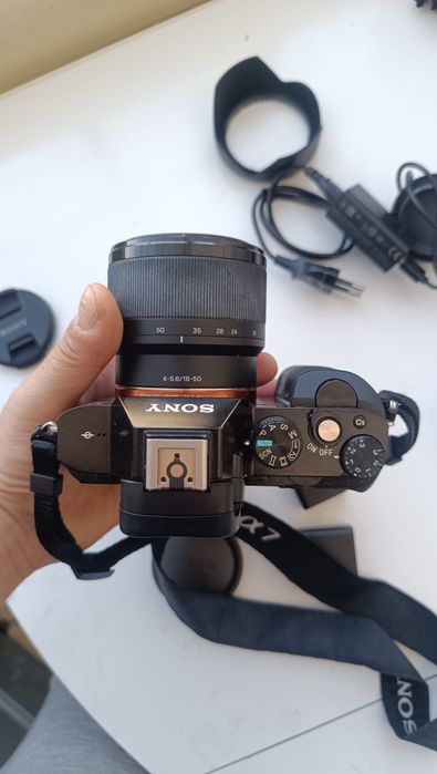 Maquina digital Sony Alpha 7 com lente 4 baterias e 2 carregadores