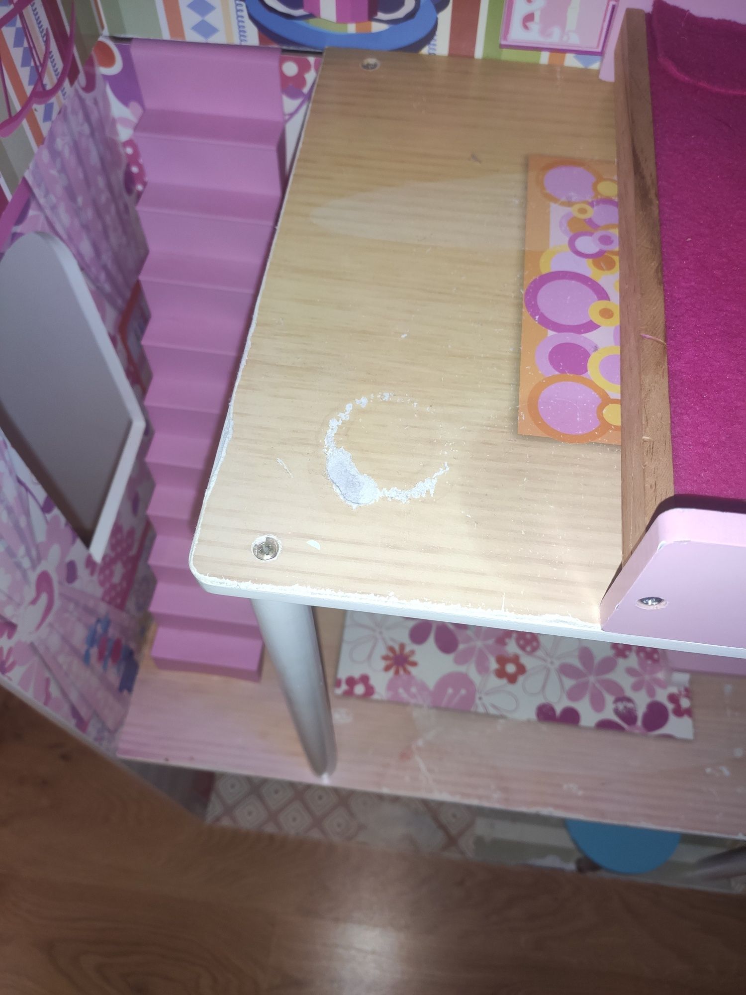 Domek dla lalek typu Barbie z winda i balkonem 3 piętra + meble