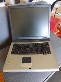 Laptop Acer TravelMate 4650 z torbą Samsonite