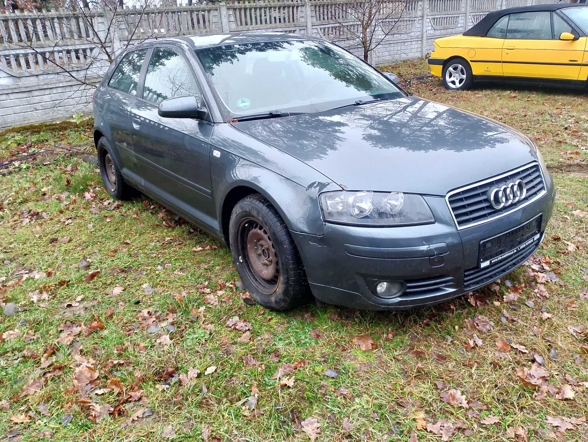 zderzak przedni  audi na3 8p lx7z