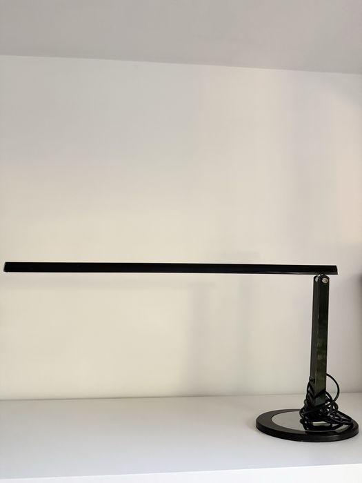 Lampa lampka bezcieniowa na biurko manicure czarna