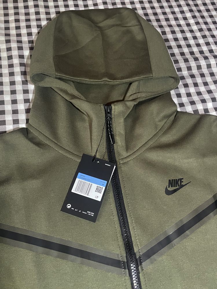 Nike Tech Fleece