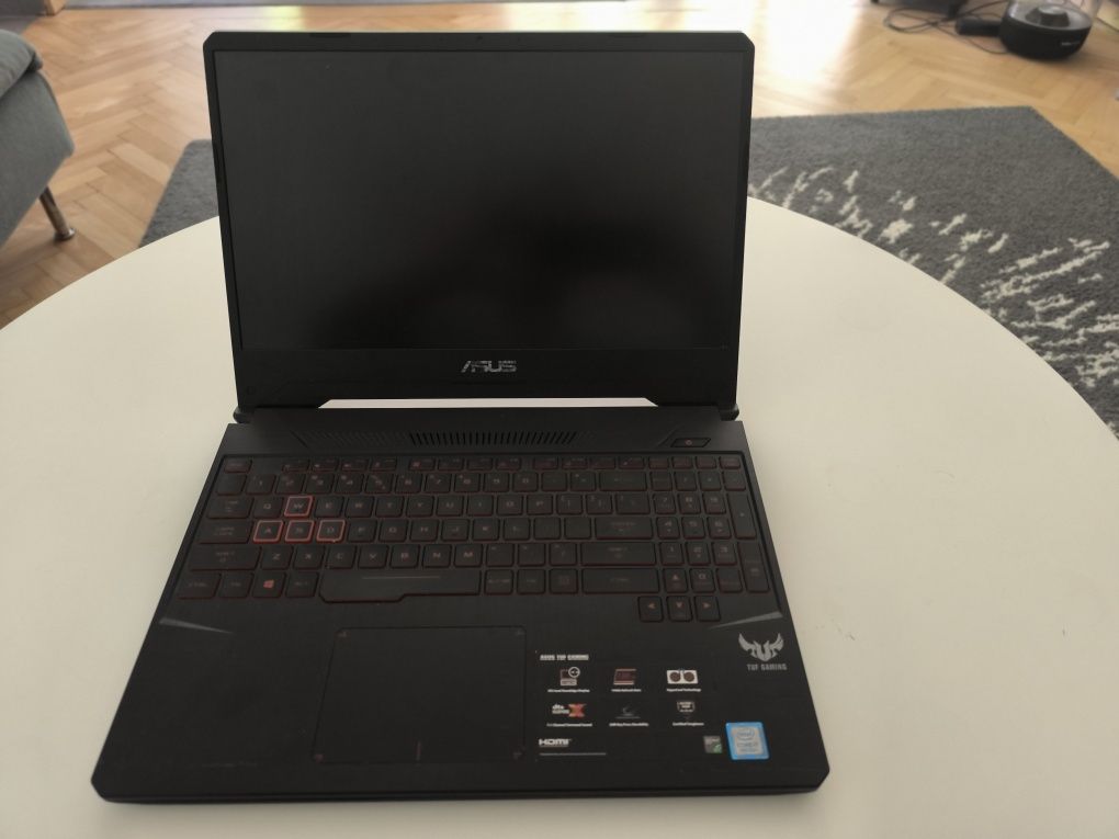 Laptop Asus tuf gaming FX505G