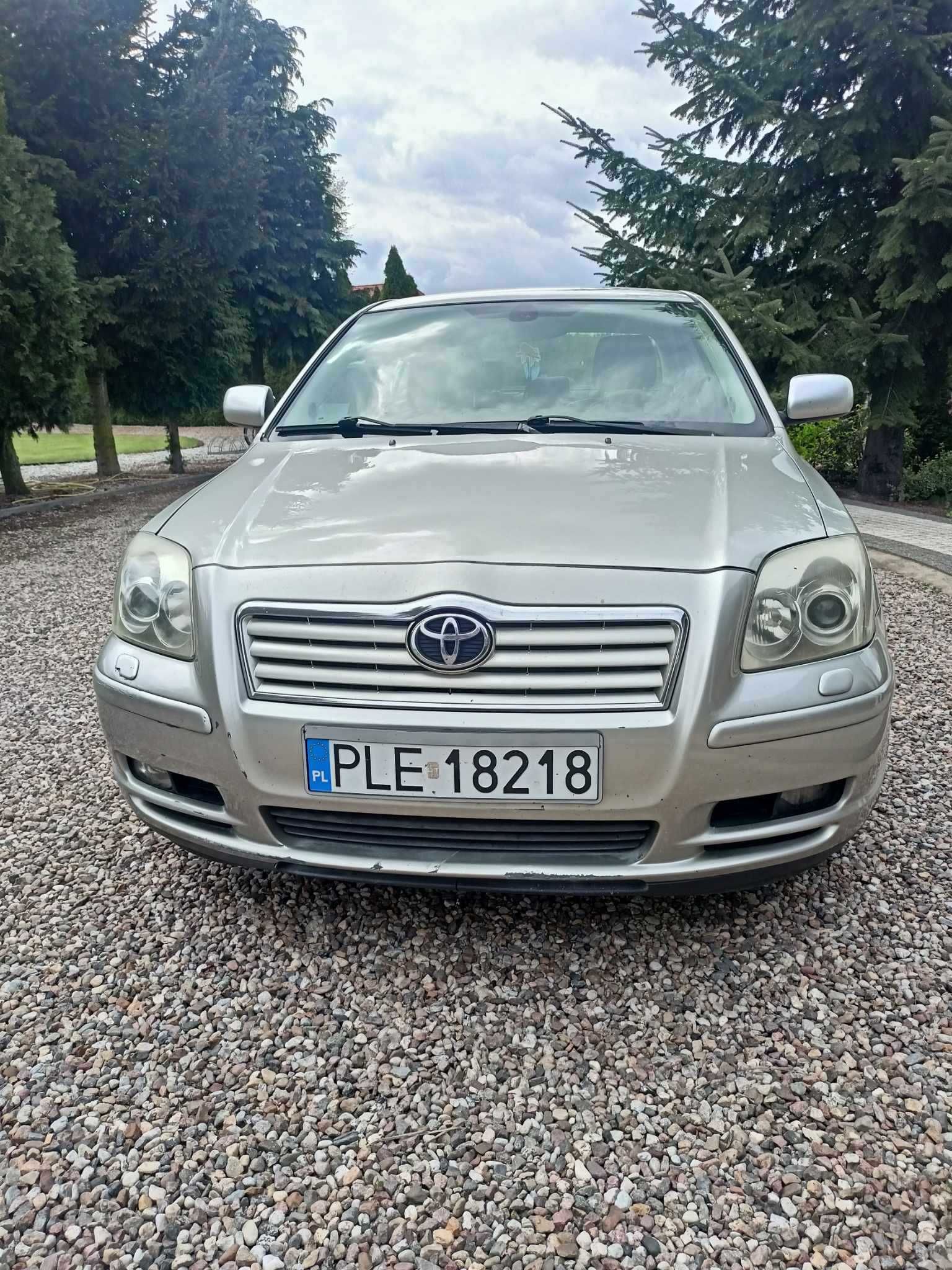 Sprzedam Toyota Avensis 2.2