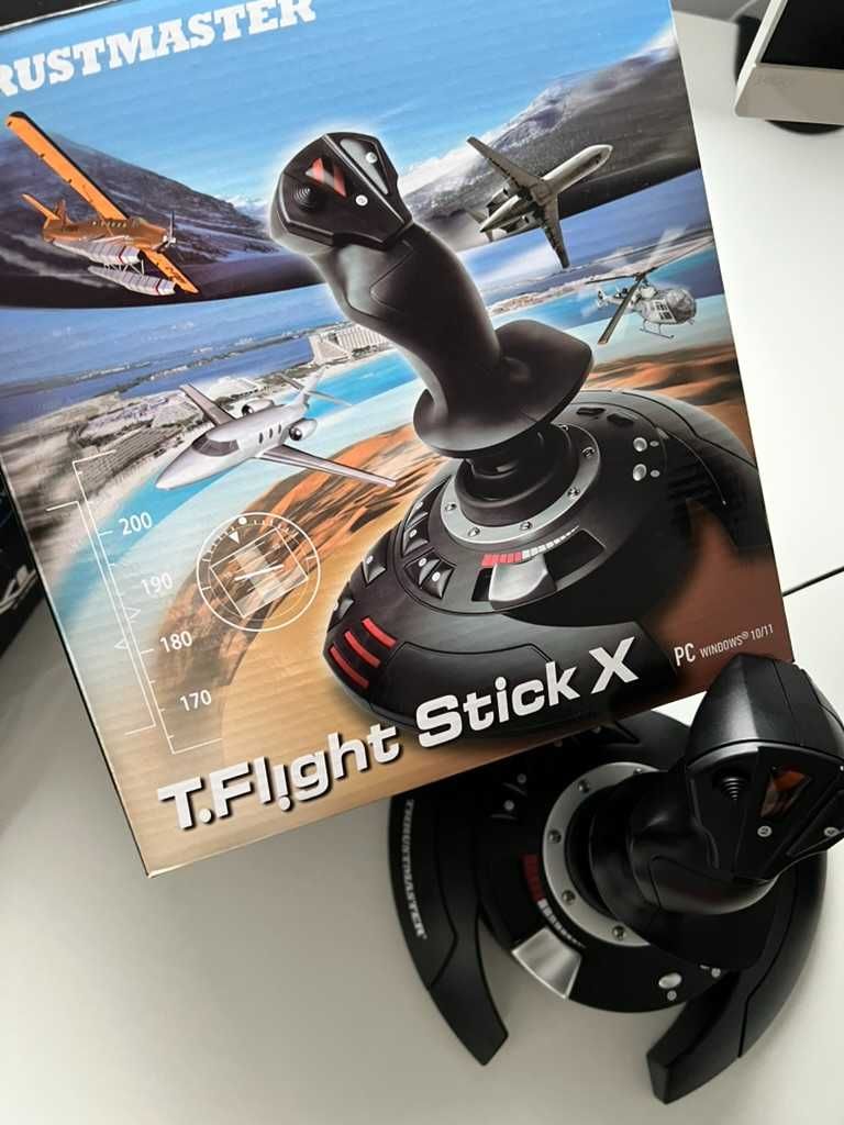 Joystick Thrustmaster T.Flight Stick X – jak nowy!