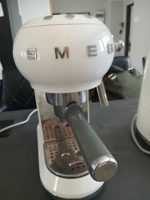 Ekspres kolbowy SMEG