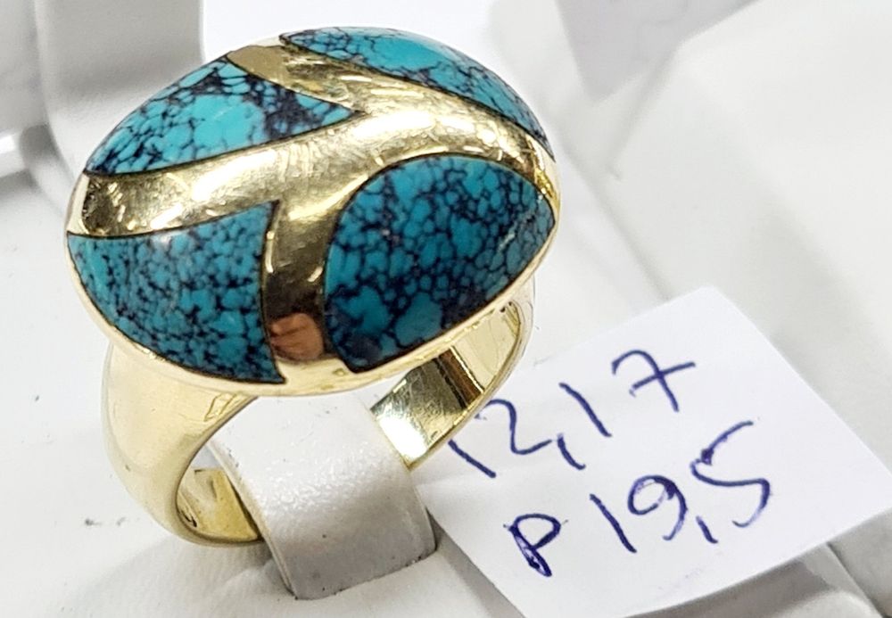 Продам золотые изделия с бирюзой и полудрагоценнымикамнями