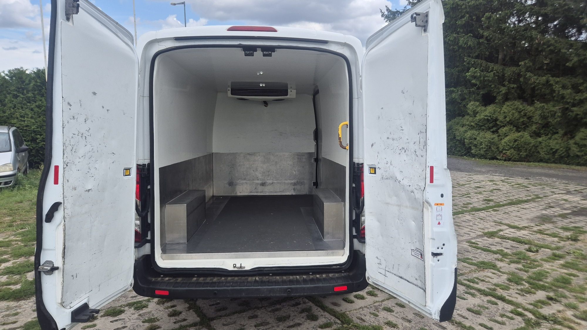 Ford Transit L3H2 chlodnia izoterma 2018r
