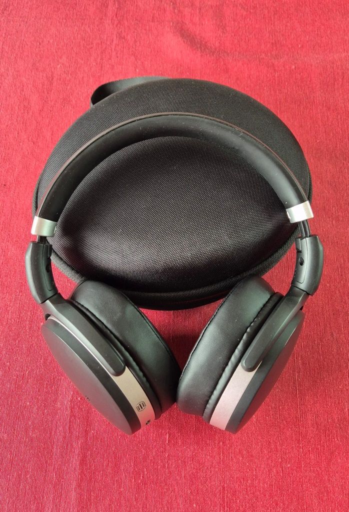 Auscultadores Noise Canceling SENNHEISER HD 4.50