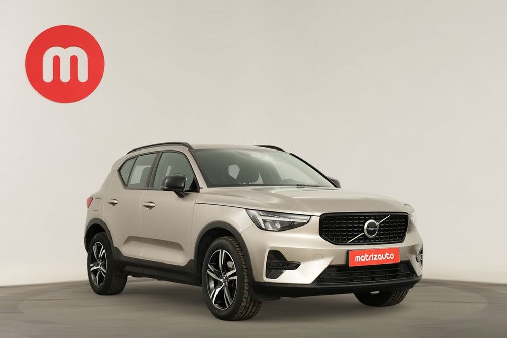 Volvo XC 40 1.5 T2 Plus Dark Auto