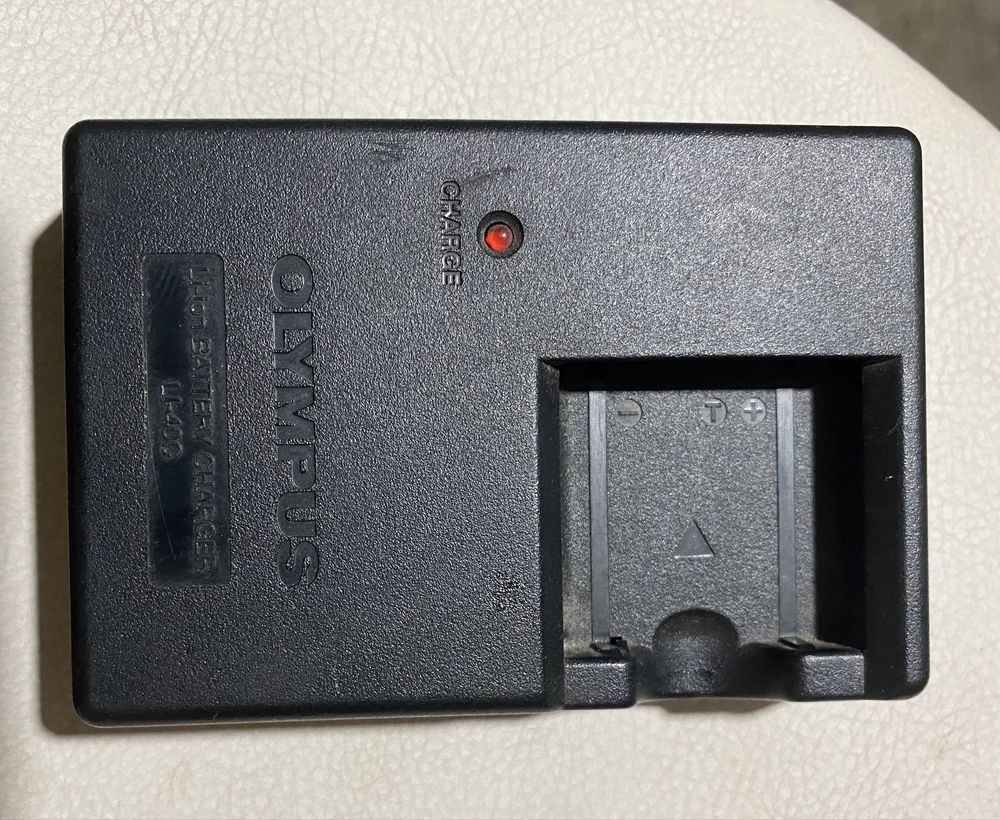 Фотоапарат Olympus Tough 310 водонепроницаемий противоударний