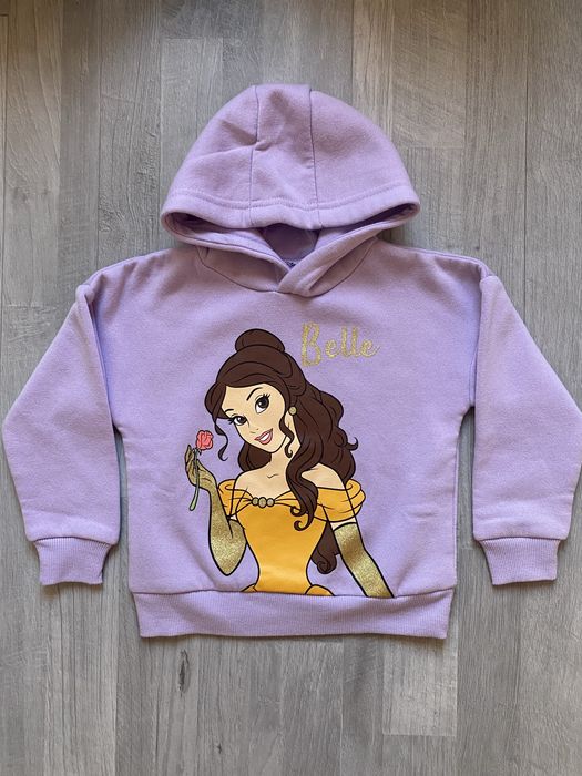 Sweat bela disney