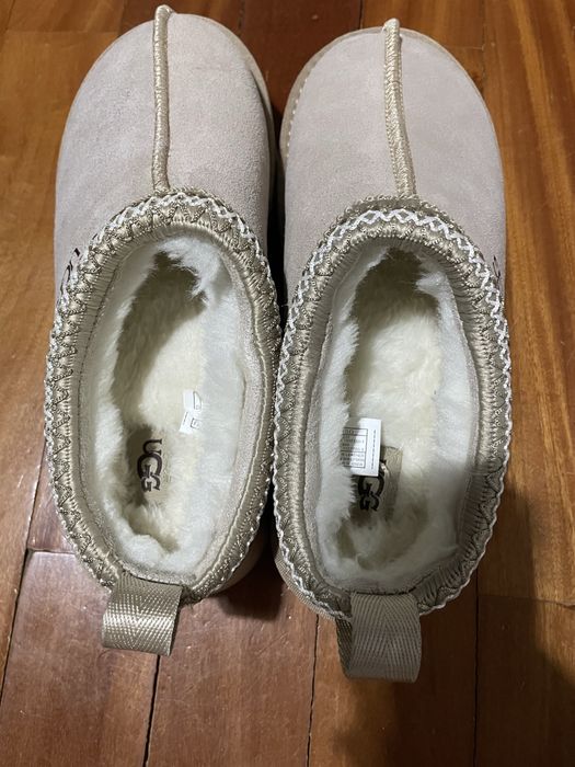 Ugg pequena de sola dupla
