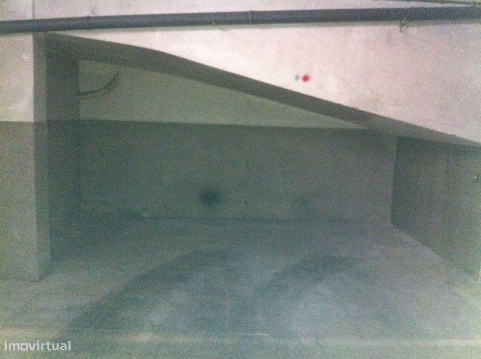 Estacionamento PARA MOTAS Oeiras