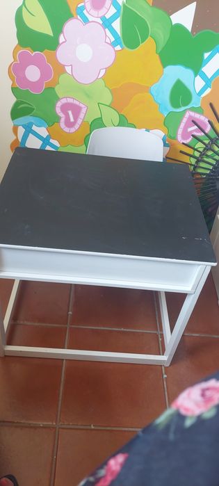 1a Secretaria + cadeira criança