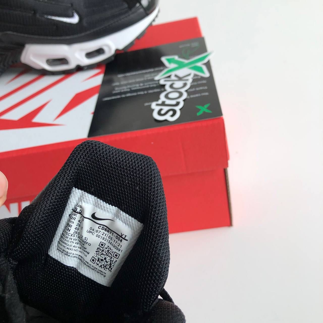 Мужские кроссовки Nike Air Max Plus TN 3 black & white. 40-45