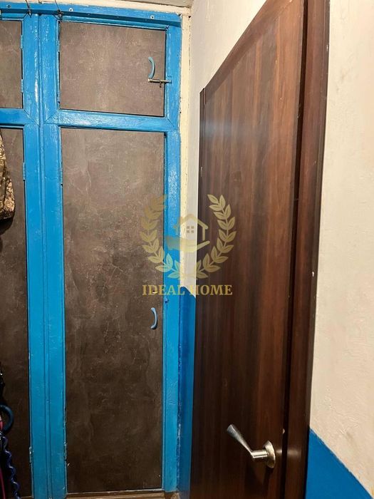 Продам 1 кімнату в кумінальні квартирі