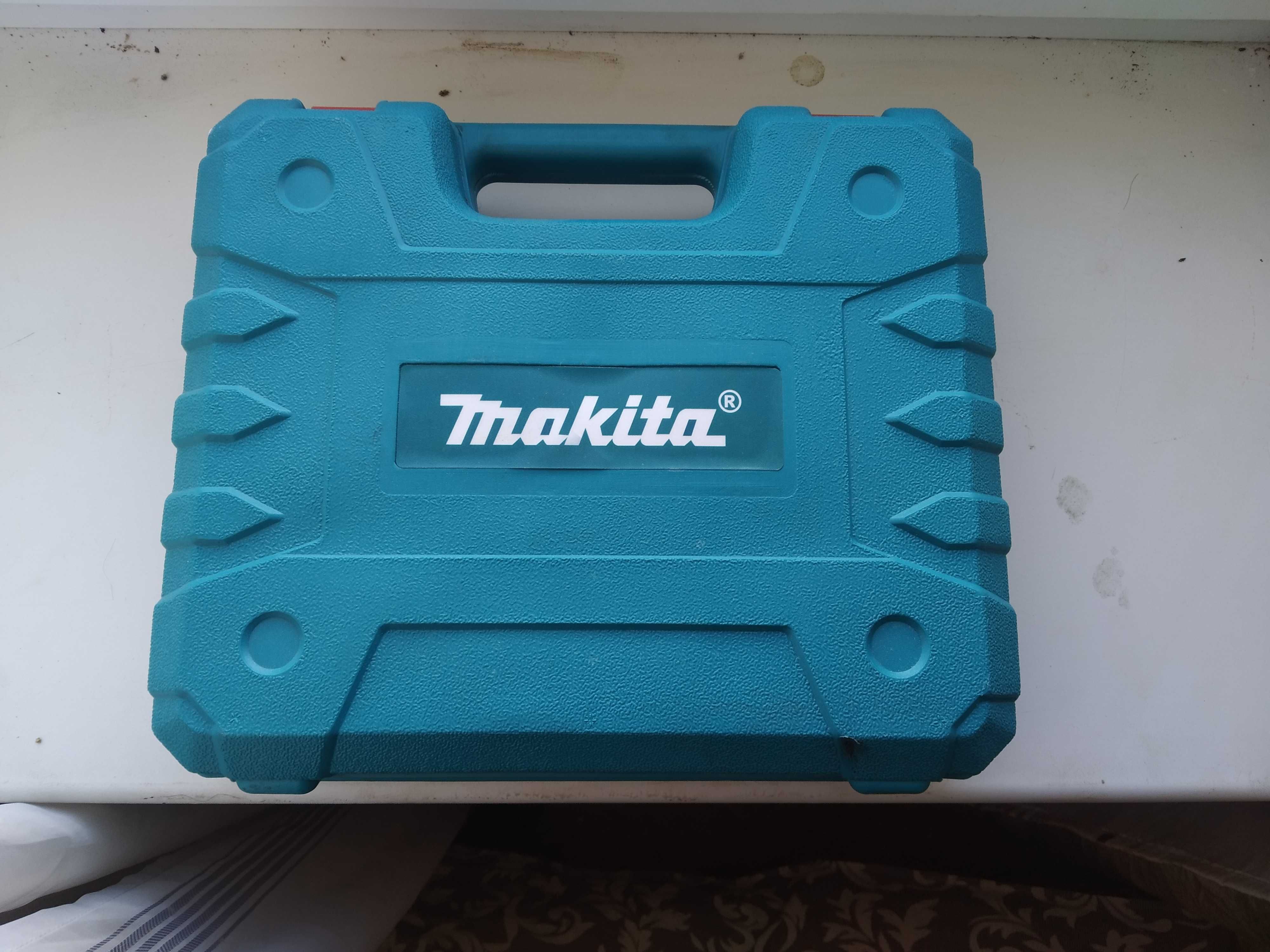 Шурупокрут Makita DWE 36V 8Ah 850rpm акумуляторний з набором