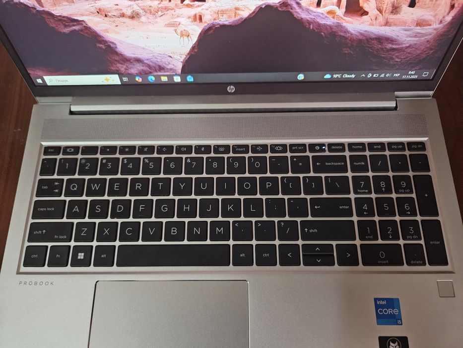 HP ProBook 450 G9 15.6" i5-1235U, 16 ГБ ОЗП, 256 ГБ SSD