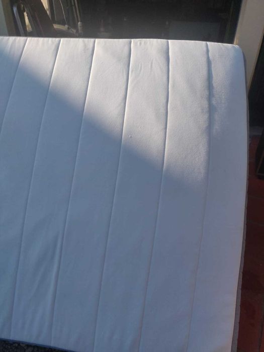 Cochão ikea 160x200cm