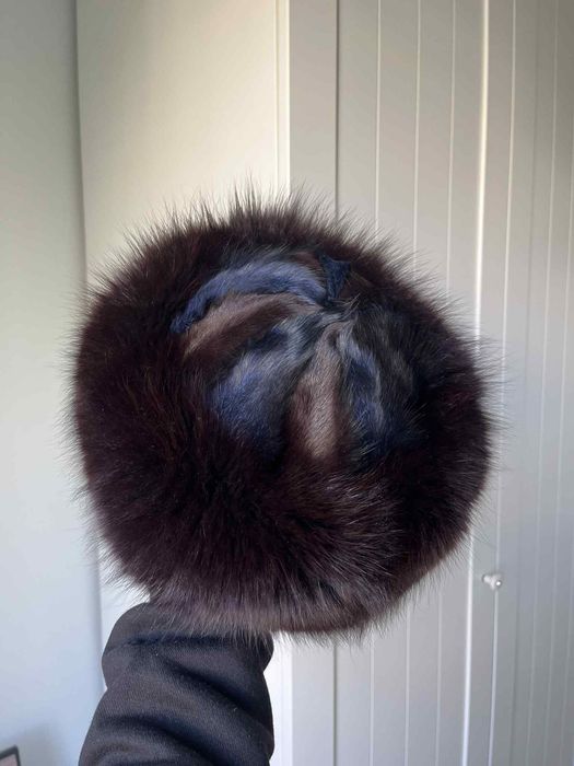 Czapka z futra z lisa