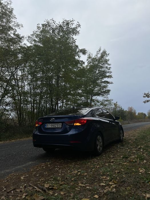 Hyudai елантра 2016 рік