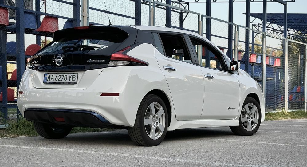 Nissan leaf 2018