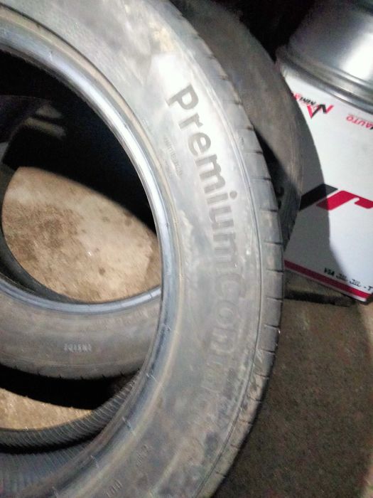 235 50R18 Continental