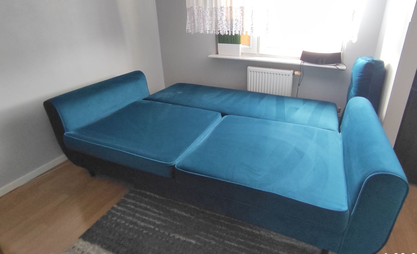 Sofa rozkładana pikowana z funkcją spania
