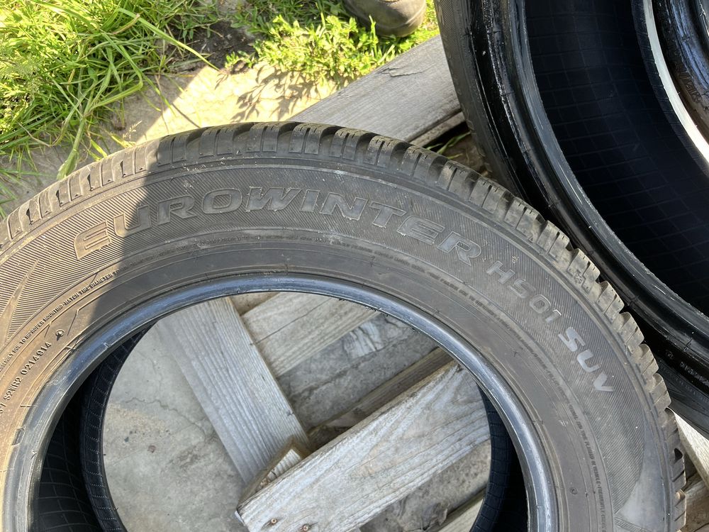 4xopona zimowa FALKEN w rozmiarze 215/65 R17