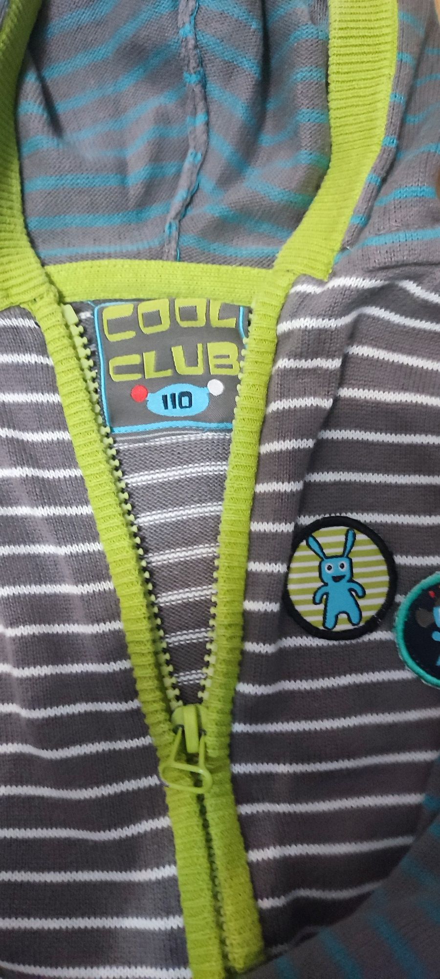 Sweter chłopięcy Cool Club Smyk roz. 110