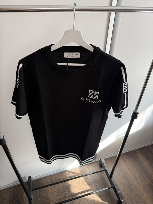 Givenchy koszulka sweterkowa