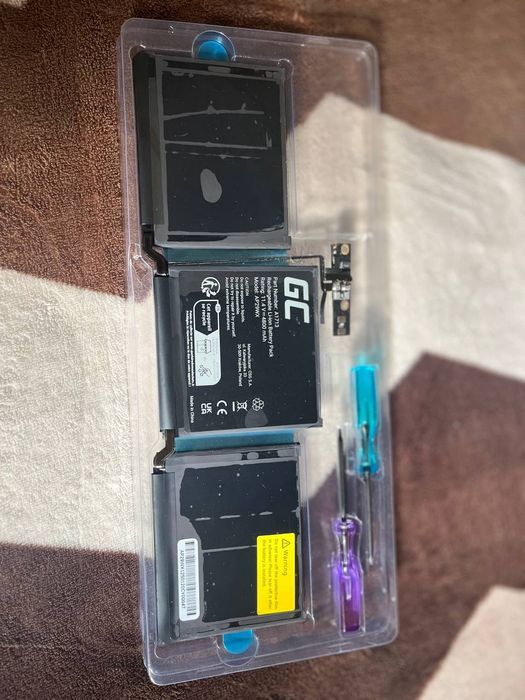 MacBook Pro 13" Retina (Touch Bar, Late 2016-2017) Battery