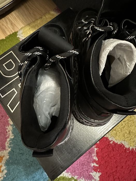 Продам  жіночі шкіряні хайтопи  Venta