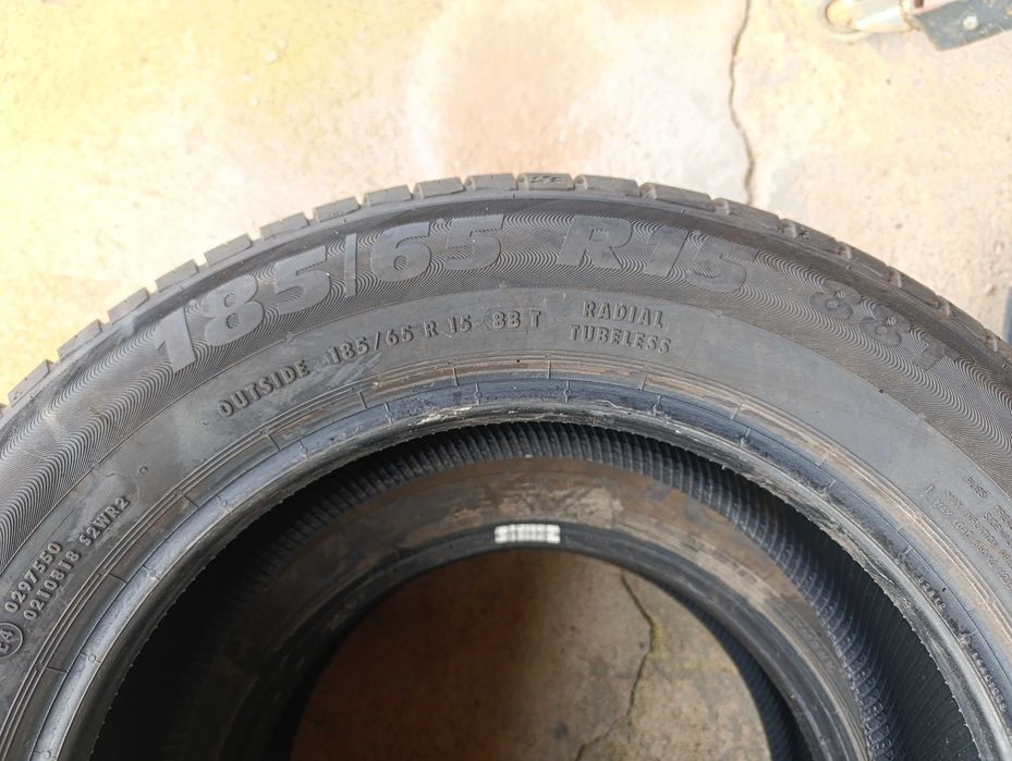 2 Pneus novos Feuvert 185/65 R15