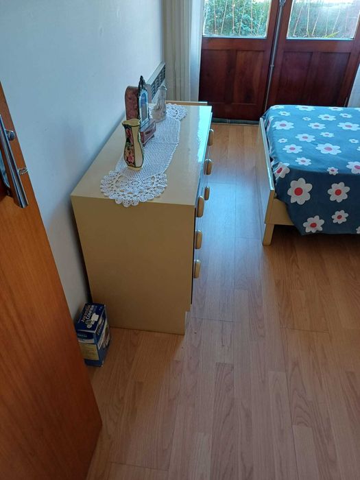 Mobília de quarto individual