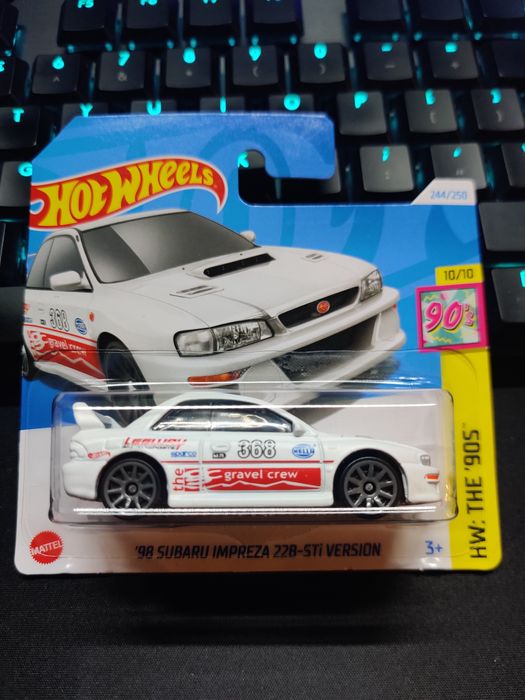Autko Hot Wheels Subaru Impreza 22b sti