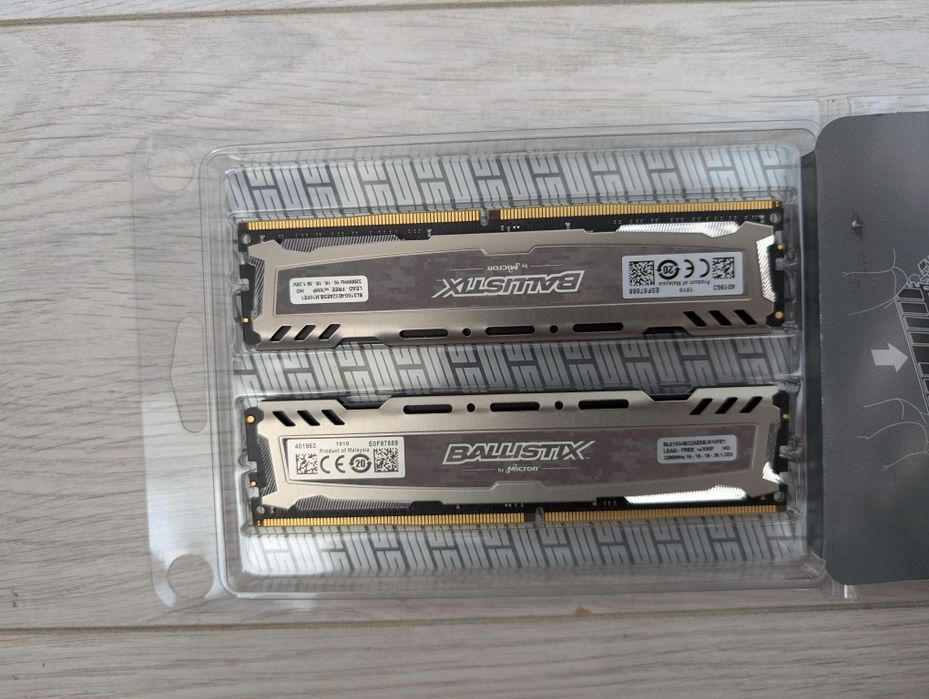 Оперативна пам'ять Crucial Ballistix Sport 32GB