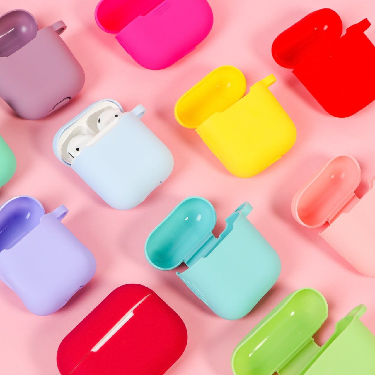 Чехол Silicone на Airpods Pro 2 кейс з карабіном с карабином силикон