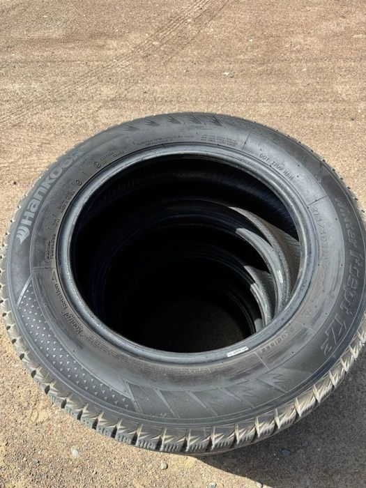 Hankook Winter I*Cept iZ2 W616 215/60 R16 99T XL