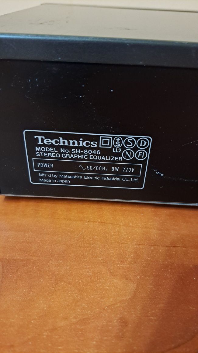 Equalizer Technics SH 8046