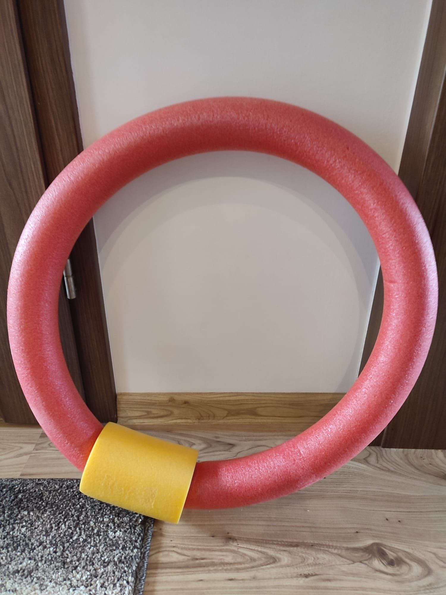 Makaron basenowy pianka z łącznikiem 2 sztuki czerwony i żółty