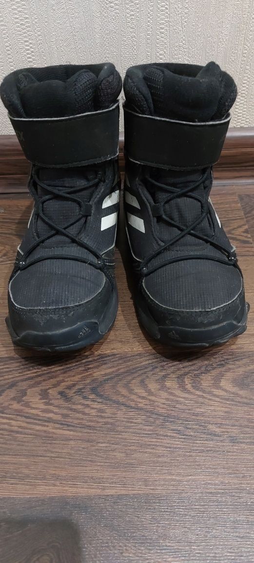 Ботинки зимние Adidas