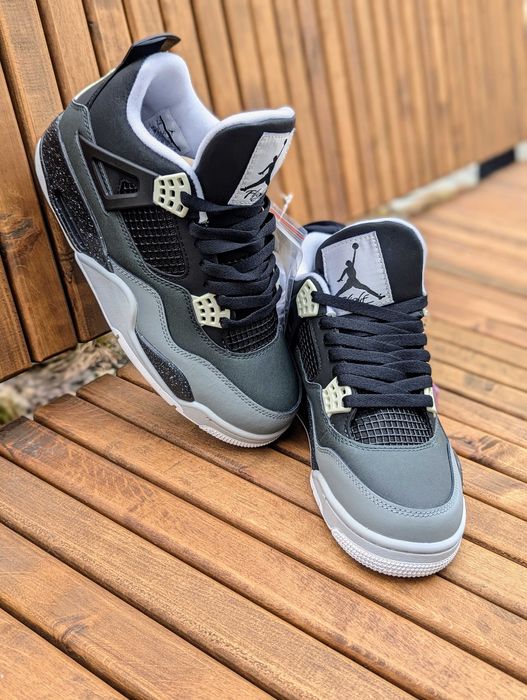Nike Air Jordan 4 Retro Black