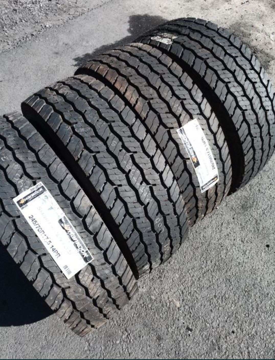 Opony ciężarowe 245/70r17.5 napęd Hankook DH35 m+S nowe