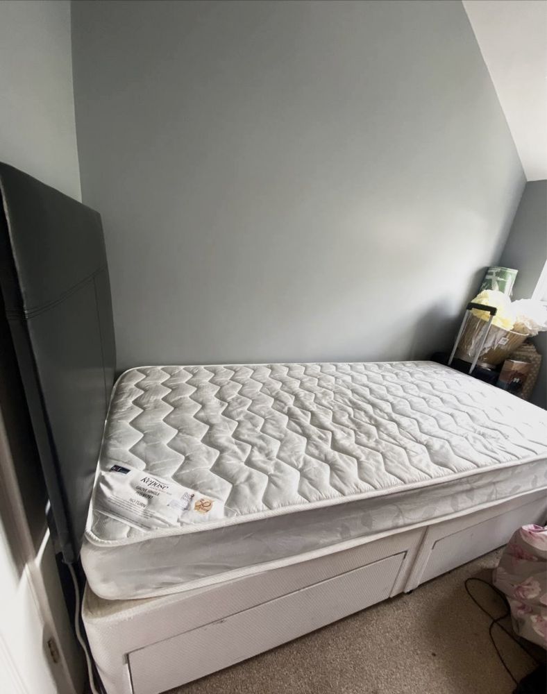 Single bed with mattress