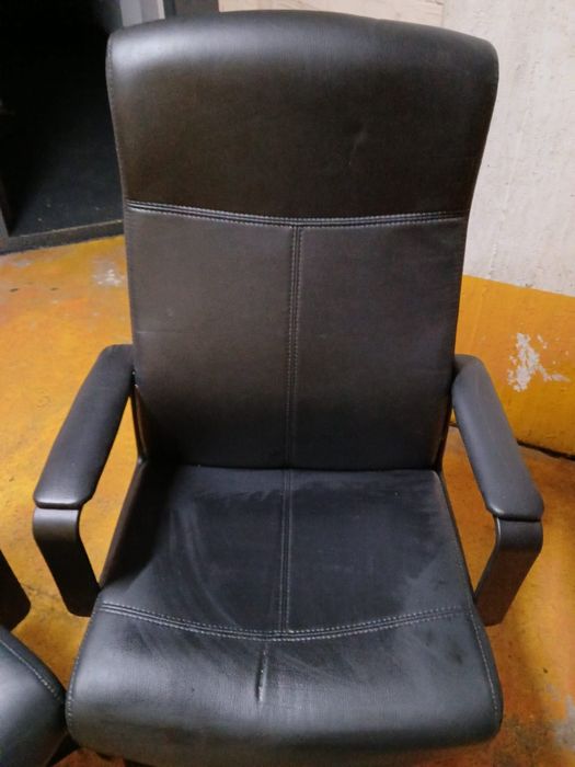 Vendo cadeira de escritorio